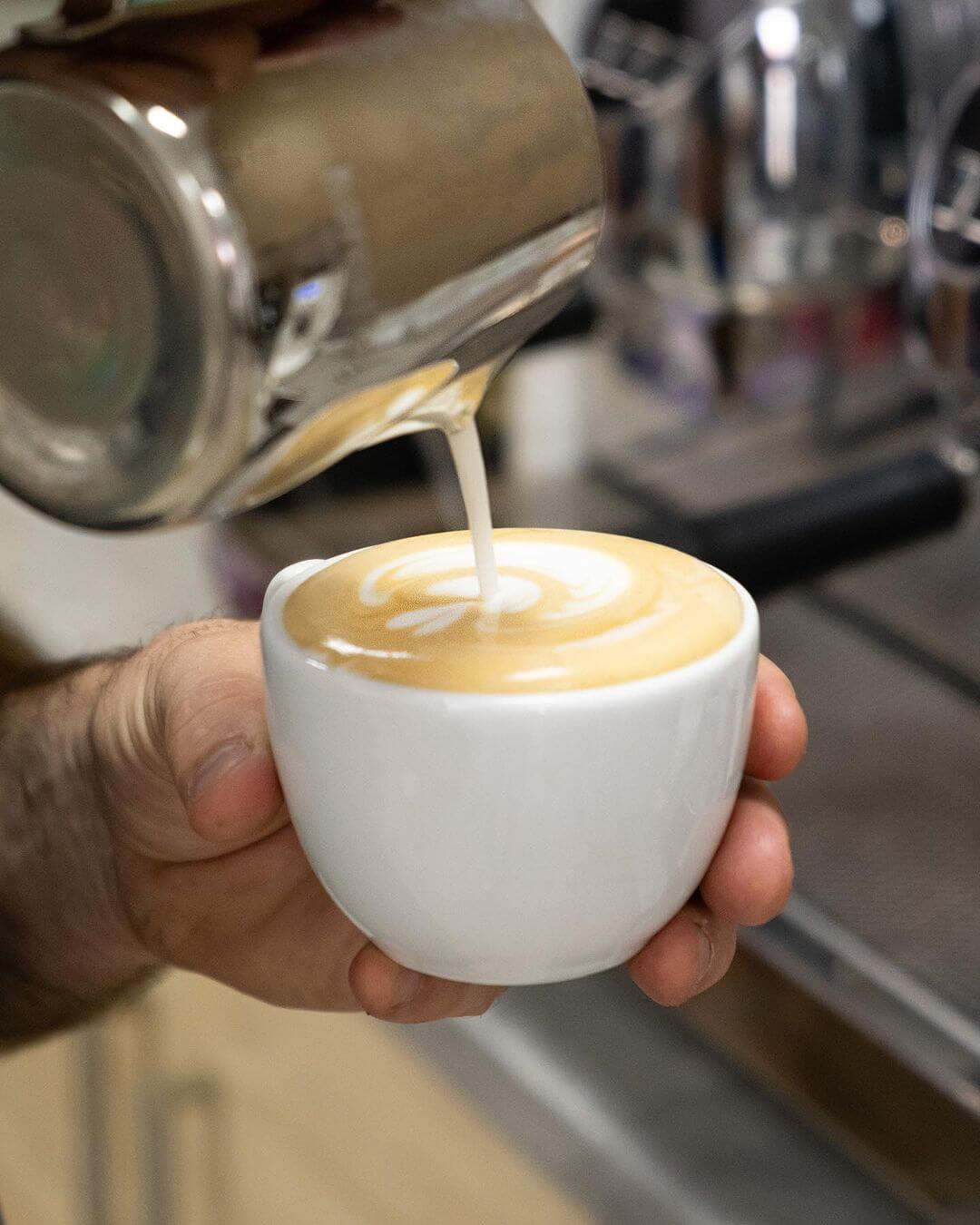 Mariposa umetnost latte