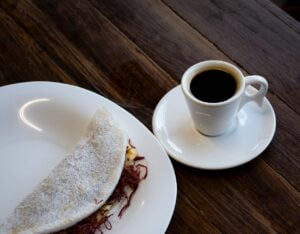 Brazilian coffee with dessert