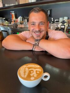 Eldin Menzilovic latte art